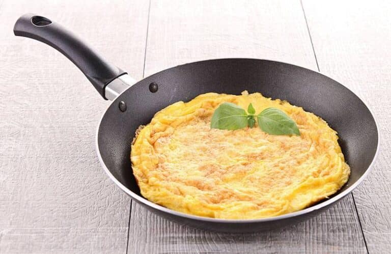 Poêle à omelette et tortilla : Comparatif et Guide d'achat
