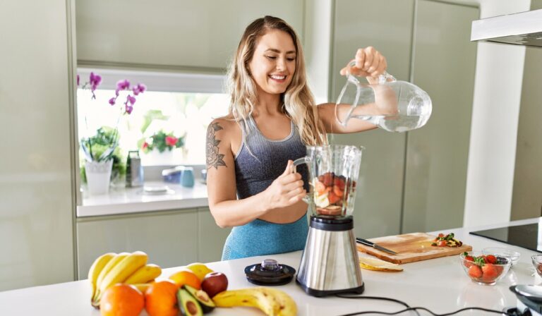 4 recettes smoothies au blender : Faciles et rapides à réaliser