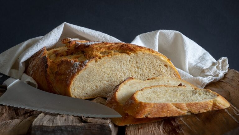 Meilleur couteau à pain pour des tartines parfaites
